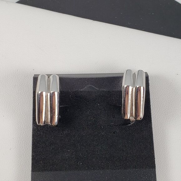 Vintage Signed Monet Architectural Geometric Ribbed Arch Clip On Earrings - Picture 6 of 15